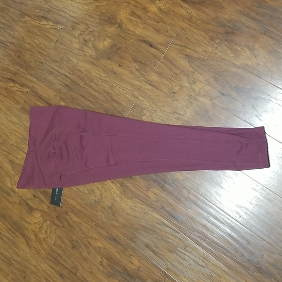 NWT Yogalicious Lux Mauvewood Burgundy Leggings Size Small - Picture 8 of 12
